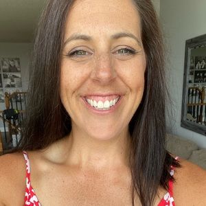 Meet your Posher, Robyn